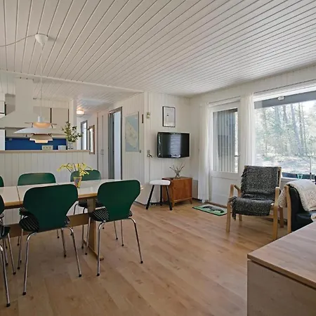 Cozy Home In Nexo With Wifi Дом отдыха Povlskirke