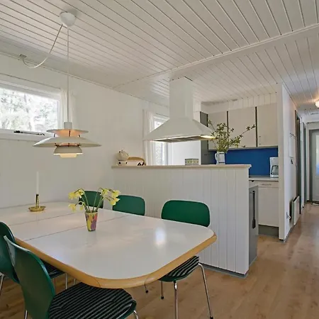 Cozy Home In Nexo With Wifi Дом отдыха Povlskirke