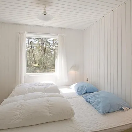 Cozy Home In Nexo With Wifi Дом отдыха *
